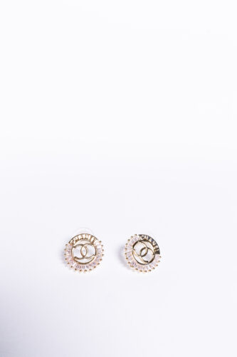 Сережки у стилі Chanel